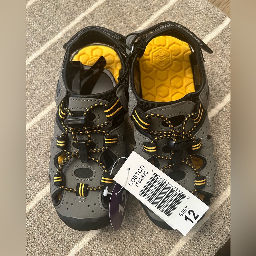 🔷New KHOMBU Sandals